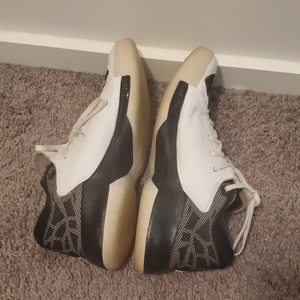 Nike - Picture 3 of 4